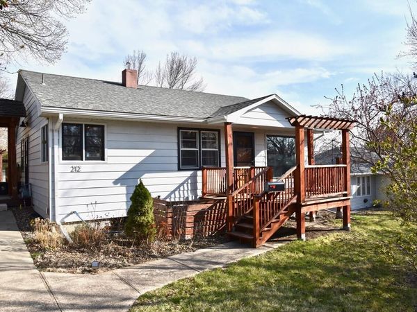 212 N Sebree Place, Pierre, SD 57501