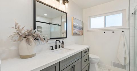 5808 O St, Sacramento, CA 95819 Photo