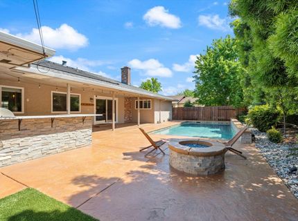 5808 O St, Sacramento, CA 95819 Photo