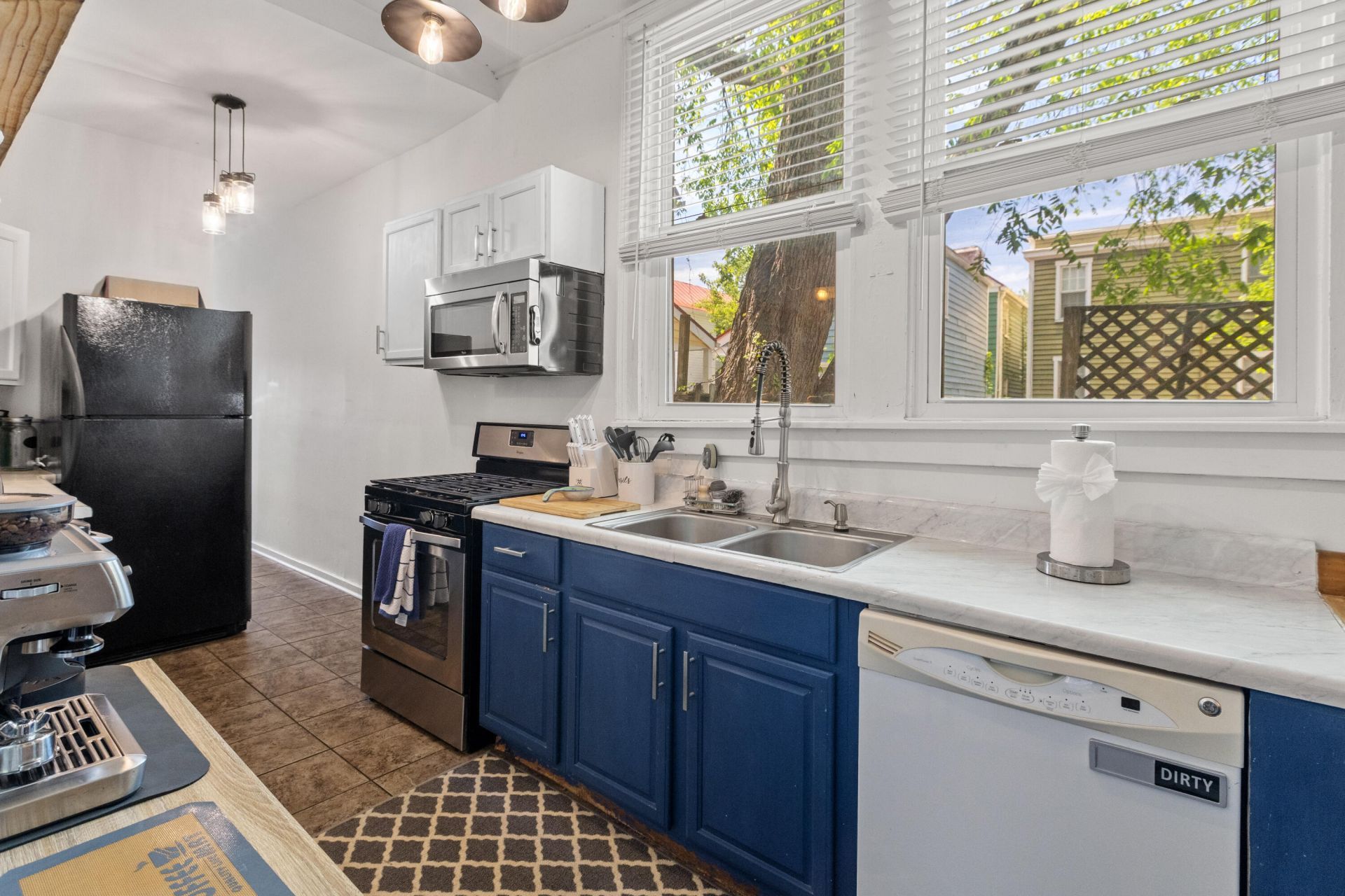 89 Columbus Street Photo 13