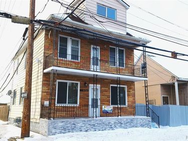 11705 Mackay Flr#1 Street, Hamtramck, MI 48212