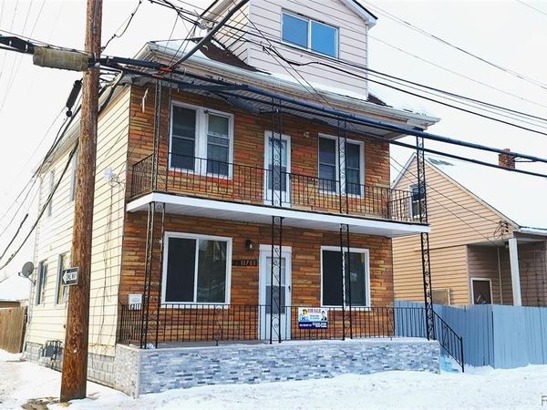 11705 Mackay Flr#1 Street, Hamtramck, MI 48212