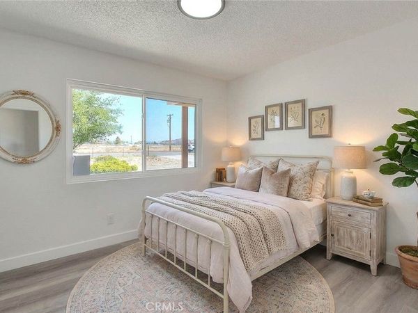 20916 Thunderbird, Apple Valley, CA 92307