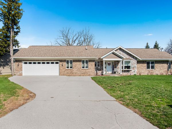 3578 N River Road, Fort Gratiot, MI 48059