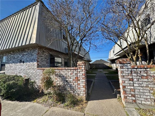 54 CARRIAGE Lane, Unit A, Destrehan, LA 70047