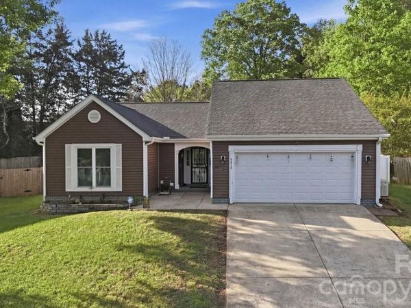 8618 Milton Morris Drive, Charlotte, NC 28227