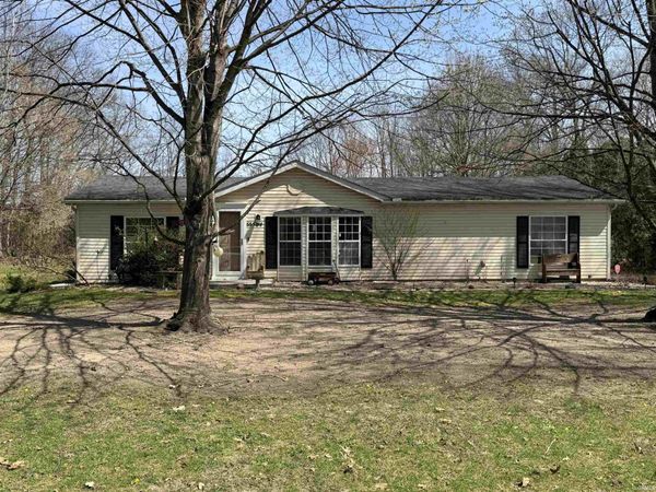 55584 Apple Road, Osceola, IN 46561