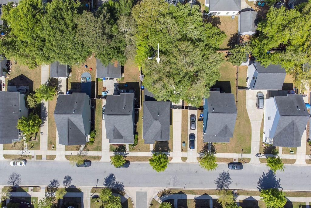 1697 Emmets Road Photo 44