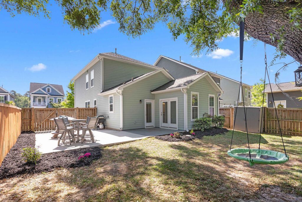 1697 Emmets Road Photo 6