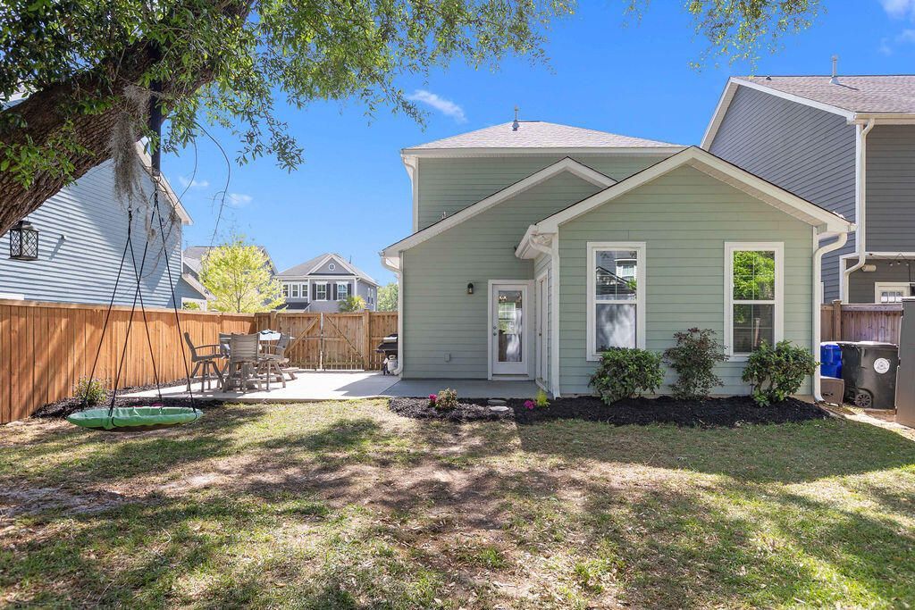 1697 Emmets Road Photo 7