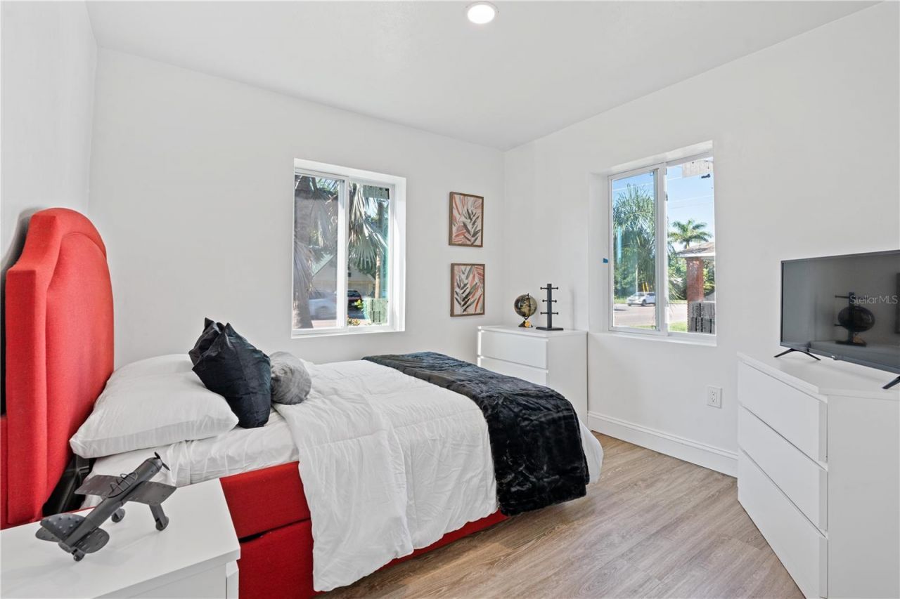 4635 22nd Avenue N, Saint Petersburg, FL 33713 Photo