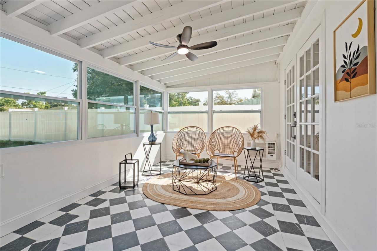 4635 22nd Avenue N, Saint Petersburg, FL 33713 Photo