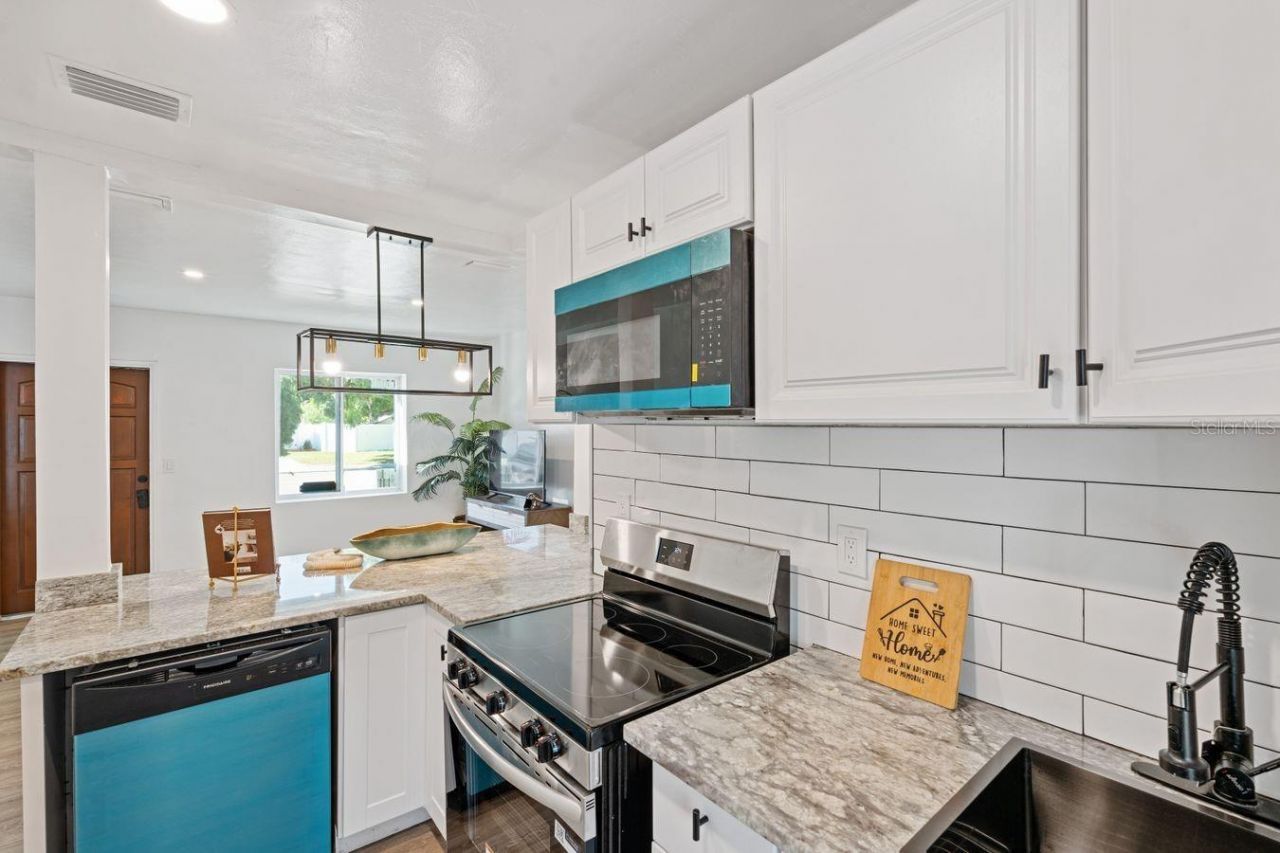 4635 22nd Avenue N, Saint Petersburg, FL 33713 Photo