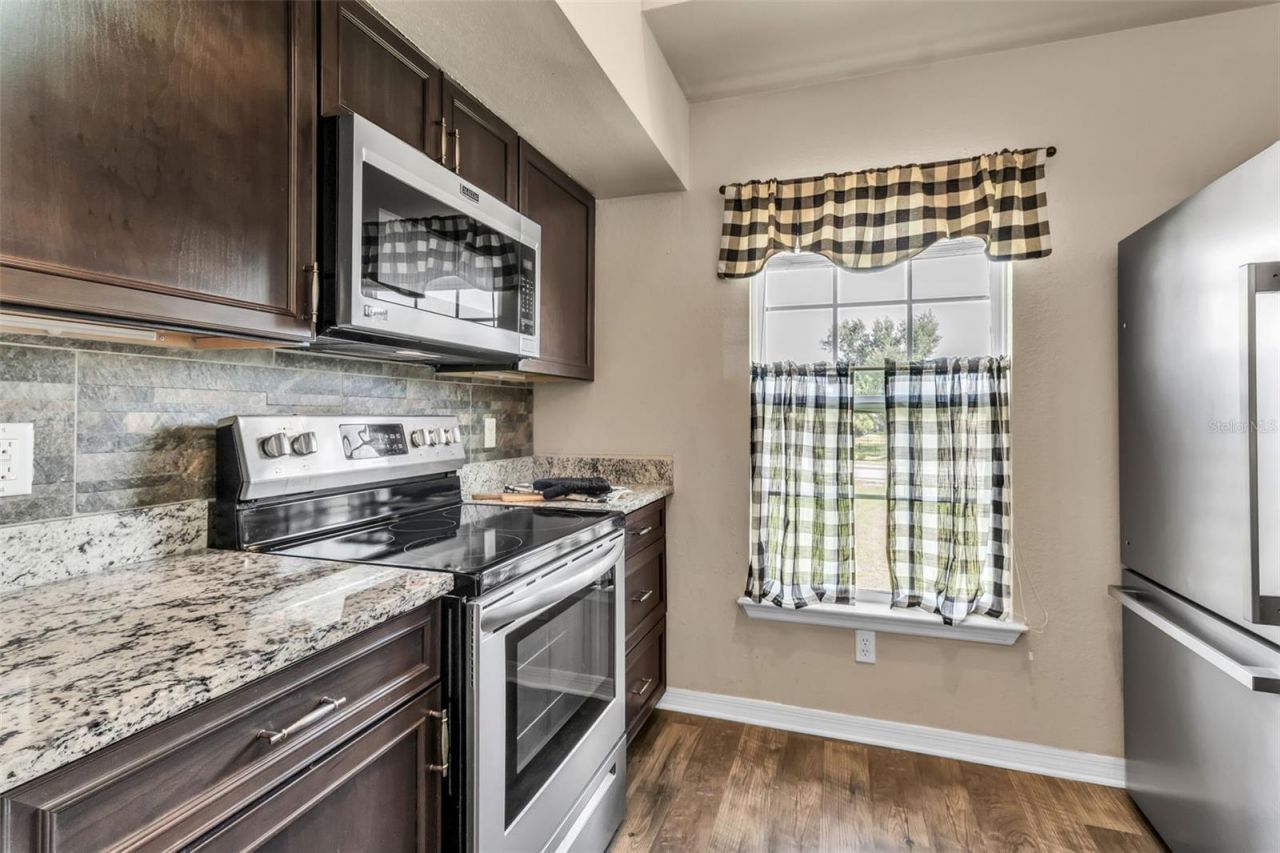 5511 Rosehill Road, Unit 203, Sarasota, FL 34233 Photo