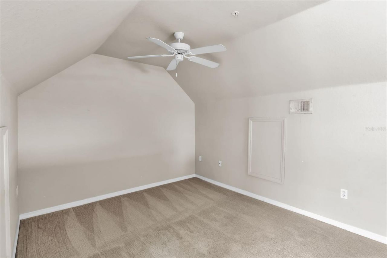 5511 Rosehill Road, Unit 203, Sarasota, FL 34233 Photo