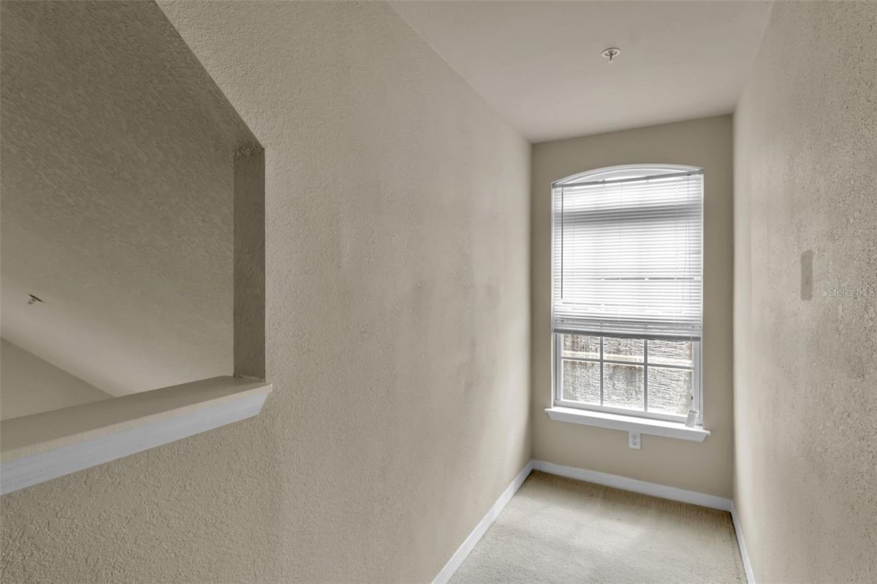 5511 Rosehill Road, Unit 203, Sarasota, FL 34233 Photo