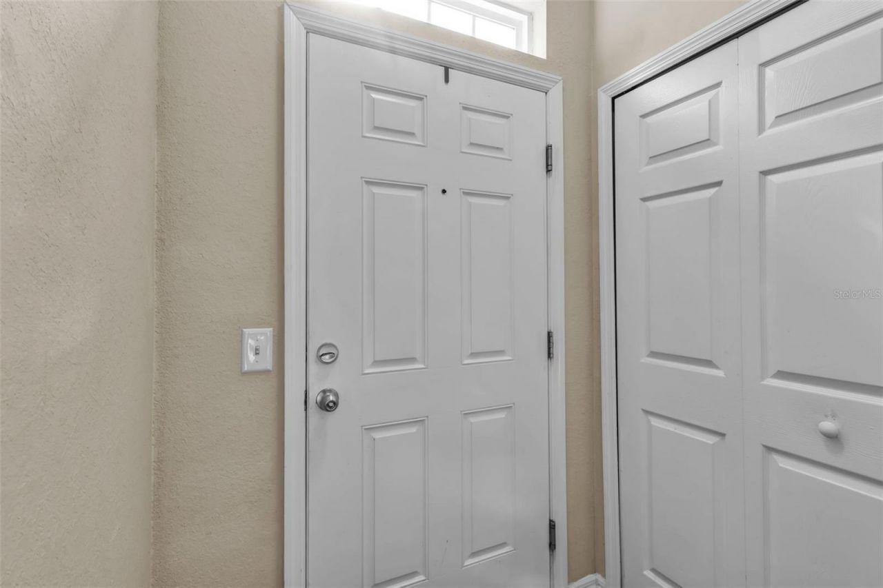 5511 Rosehill Road, Unit 203, Sarasota, FL 34233 Photo