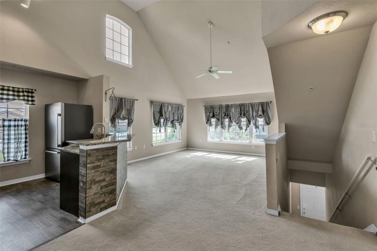 5511 Rosehill Road, Unit 203, Sarasota, FL 34233 Photo