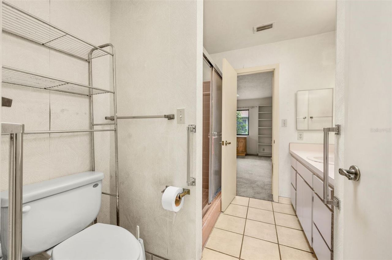 8508 NW 37th Drive, Gainesville, FL 32653 Photo