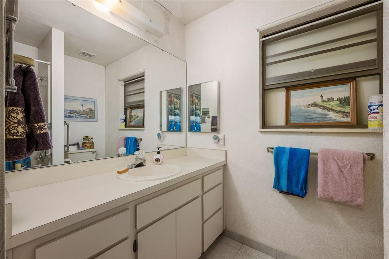 8508 NW 37th Drive, Gainesville, FL 32653 Photo