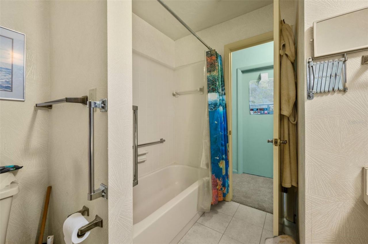 8508 NW 37th Drive, Gainesville, FL 32653 Photo