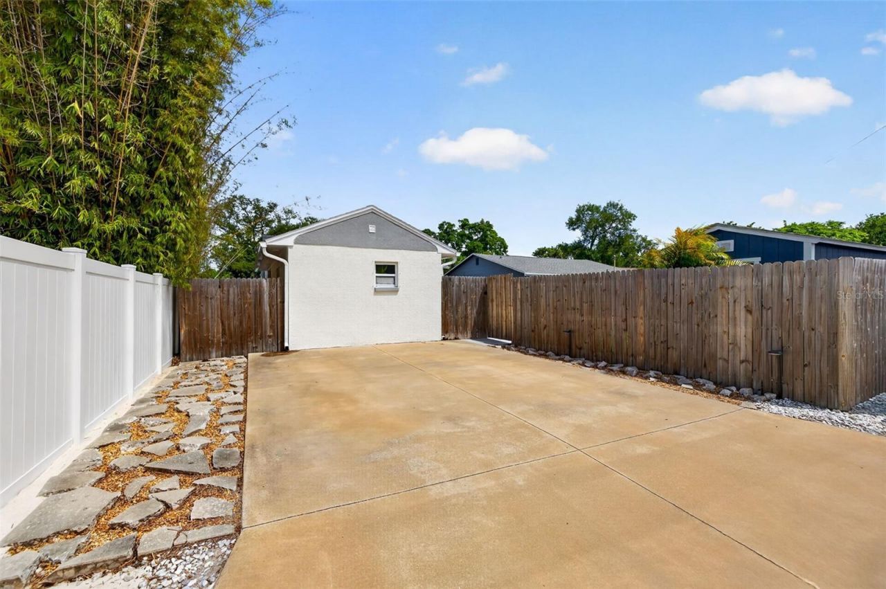 768 53rd Terrace N, Saint Petersburg, FL 33703 Photo