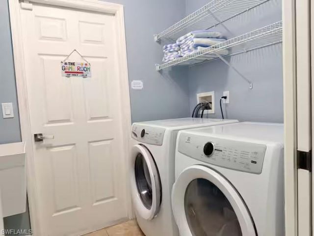 2937 SW 8th Pl , Cape Coral, FL 33914 Photo