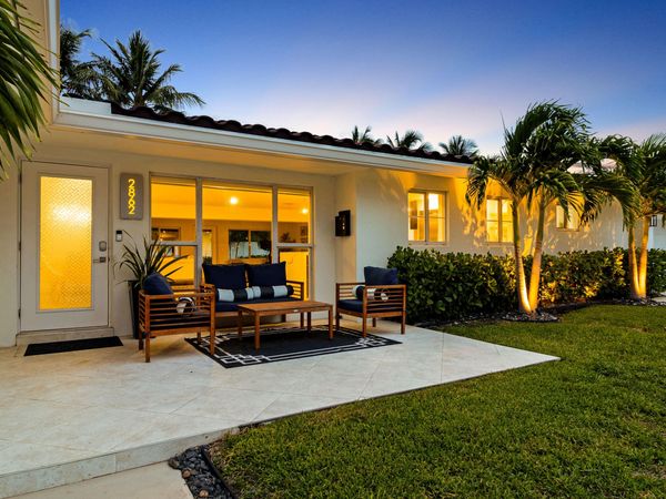 2862 NE 35th Court, Lighthouse Point, FL 33064