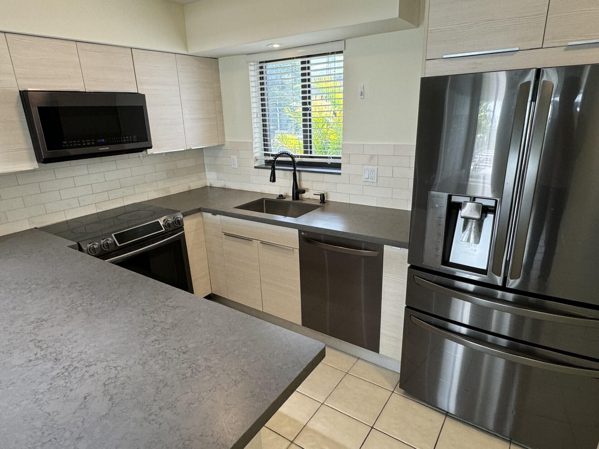 1101 NE 18th Court, Unit 1-4, Fort Lauderdale, FL 33305 Photo