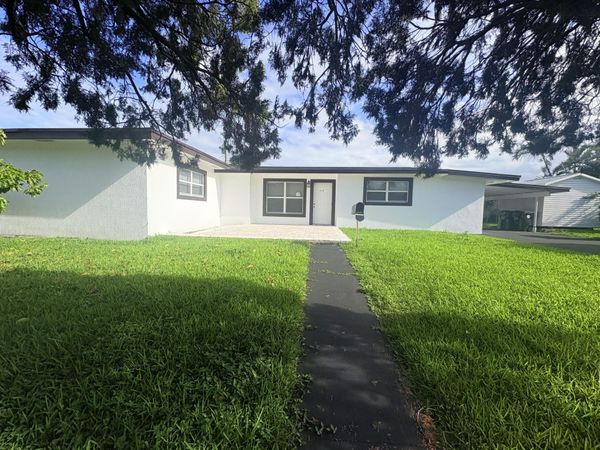 1319 Crest Drive, Lake Worth Beach, FL 33461