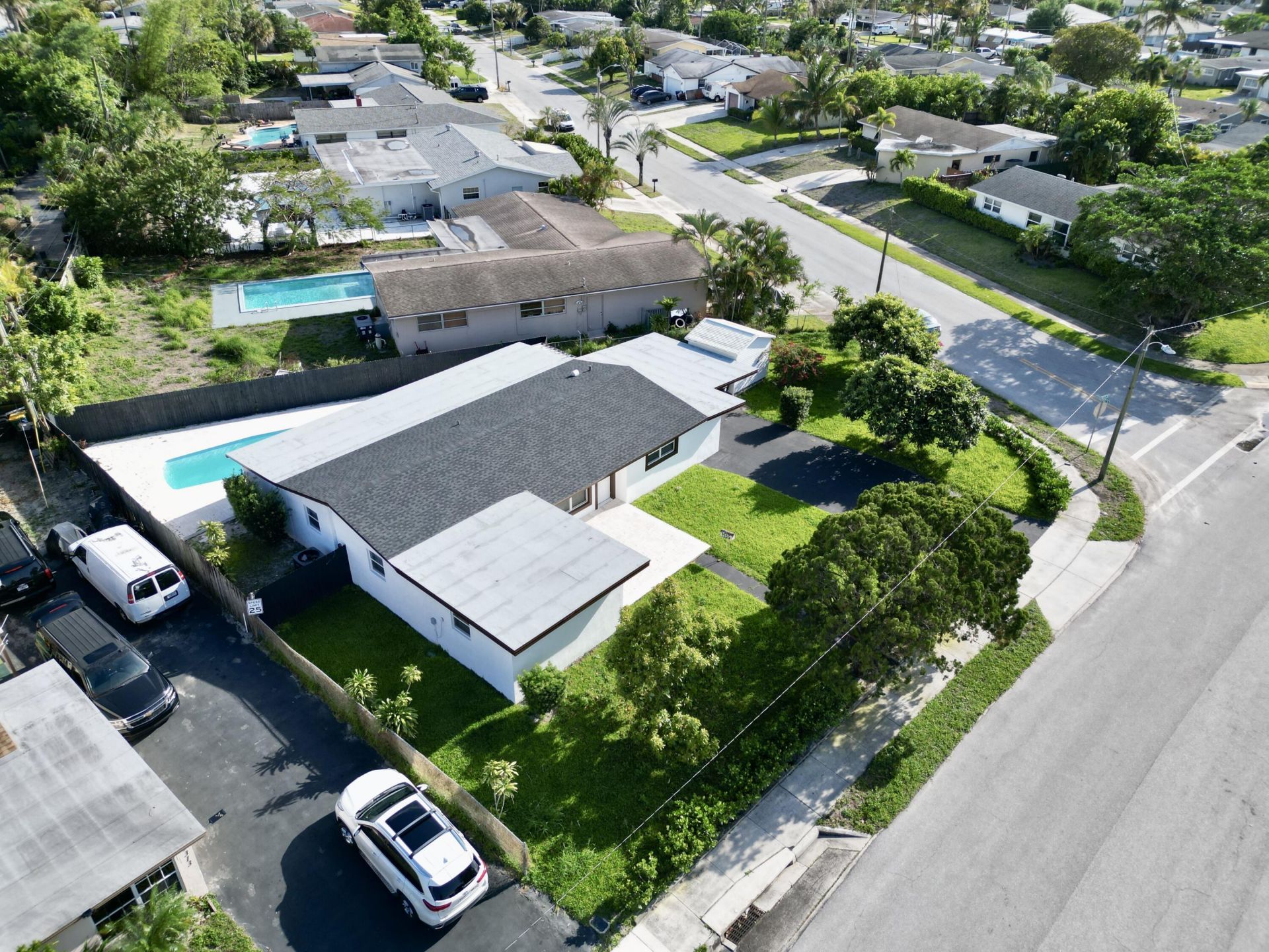 1319 Crest Drive, Lake Worth Beach, FL 33461 Photo