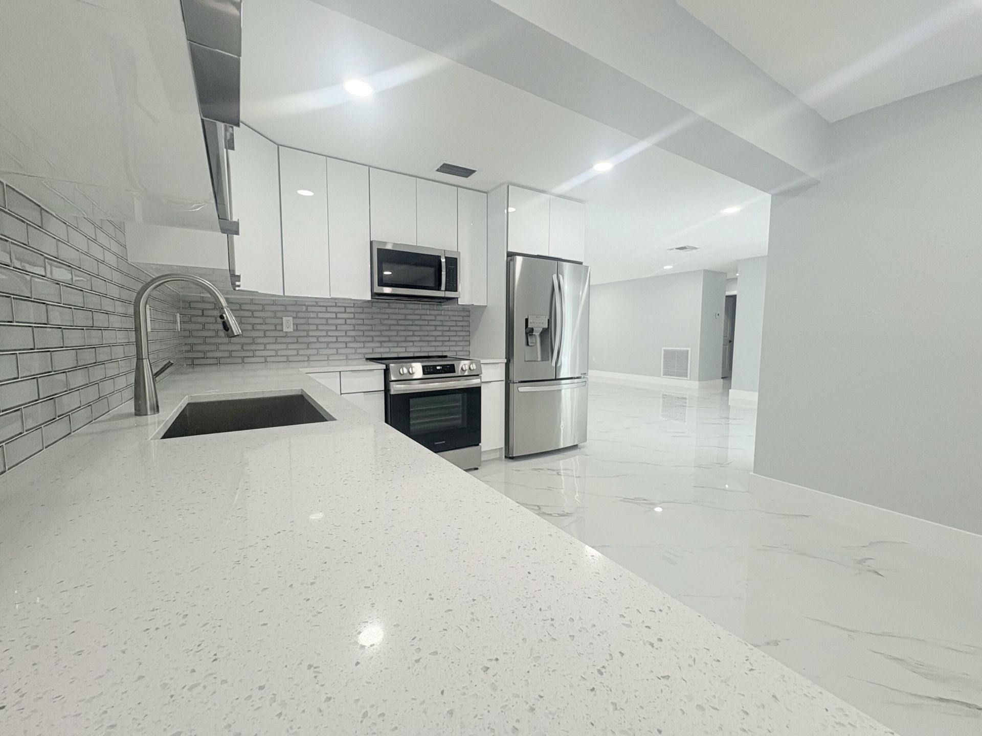 1319 Crest Drive, Lake Worth Beach, FL 33461 Photo