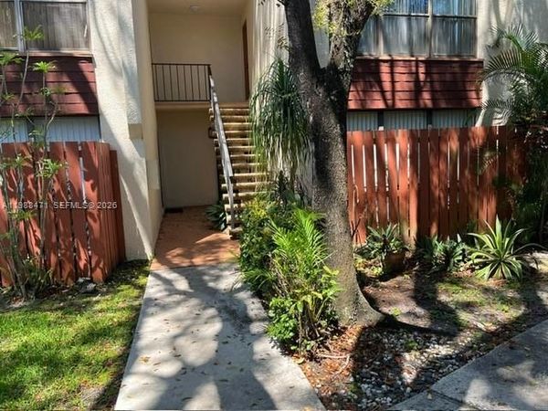 301 N Pine Island Rd, Unit 156, Plantation, FL 33324