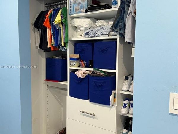 3765 NW 176th St , Miami Gardens, FL 33055