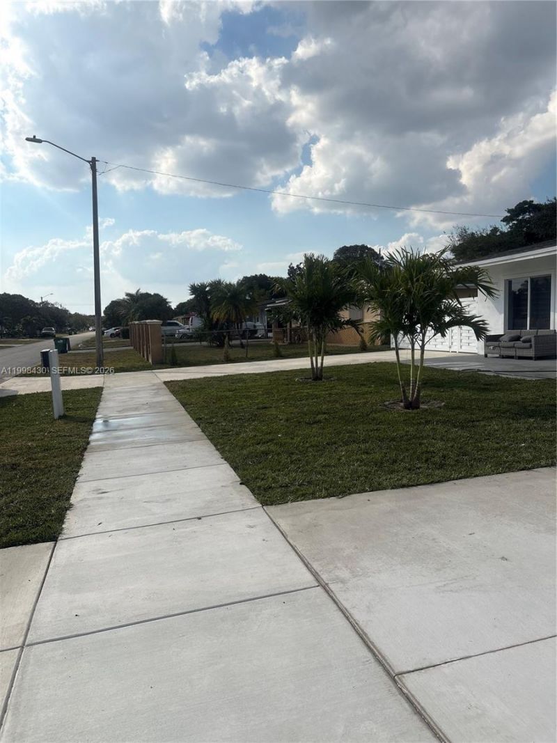 3765 NW 176th St, Miami Gardens, FL 33055 Photo
