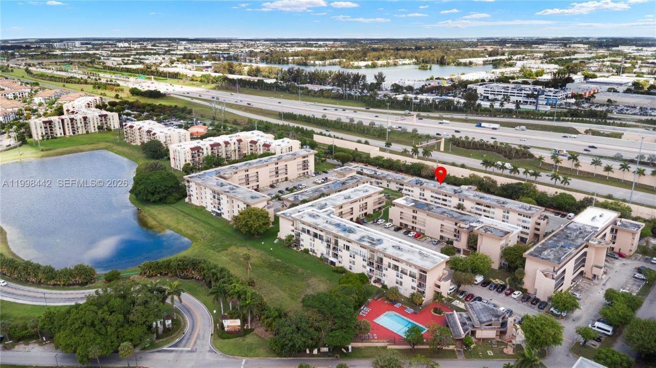 Please Call For Address, Unit 405, Miami, FL 33172 Photo