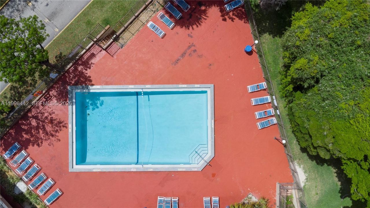 Please Call For Address, Unit 405, Miami, FL 33172 Photo