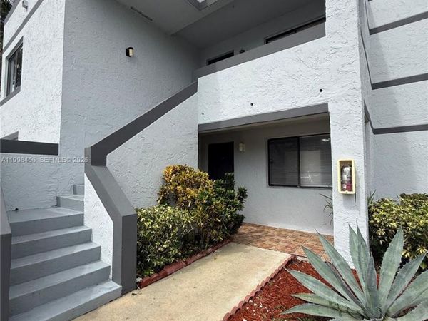 155 Lakeview Dr , Unit 101, Weston, FL 33326