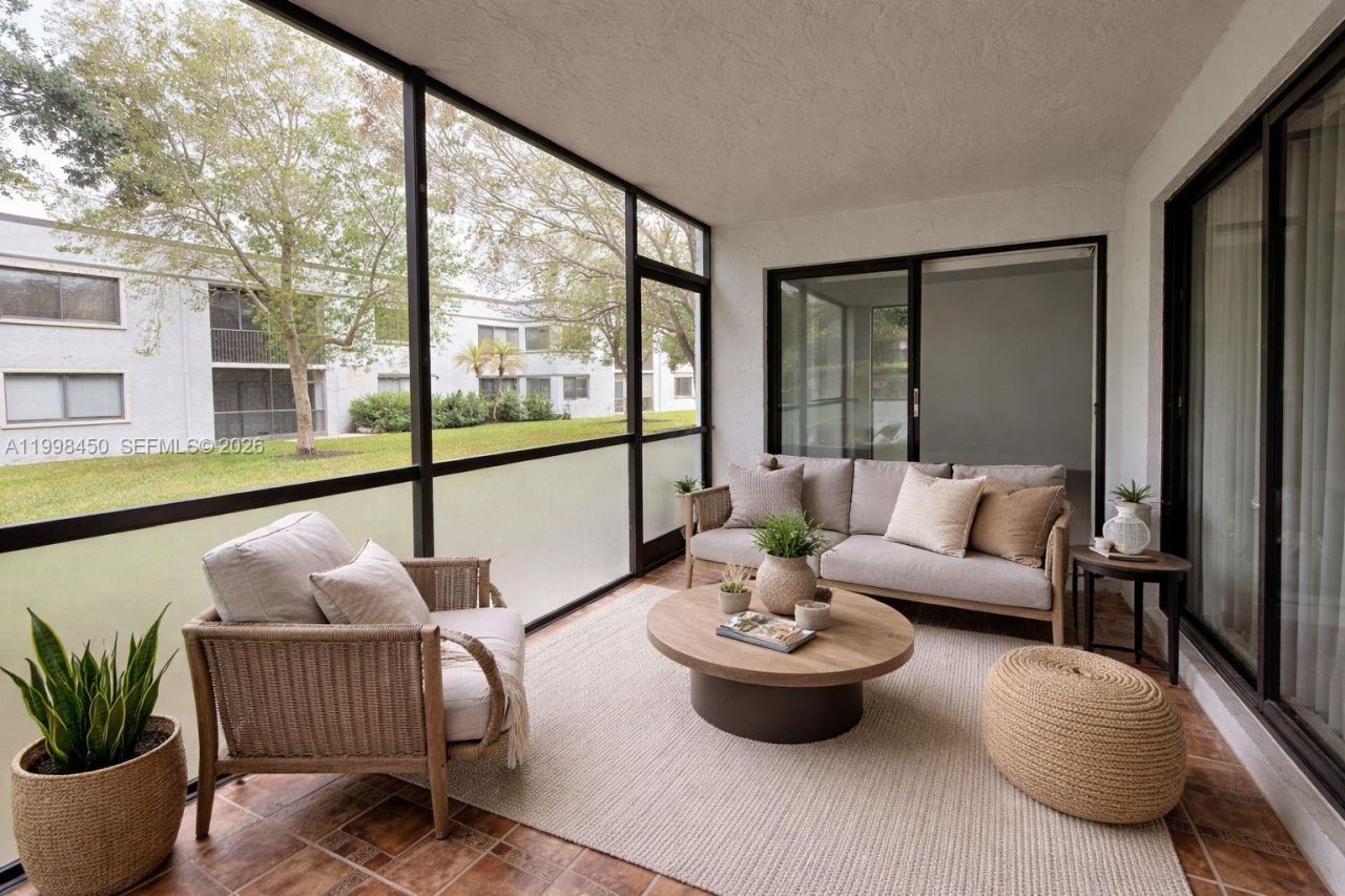 155 Lakeview Dr, Unit 101, Weston, FL 33326 Photo