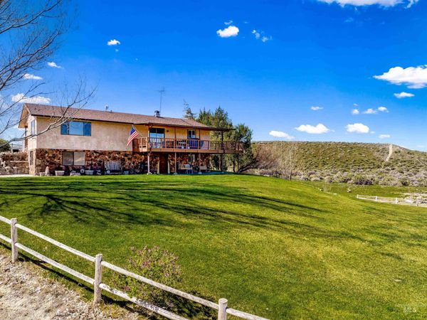 17365 State Hwy 78, Melba, ID 83641