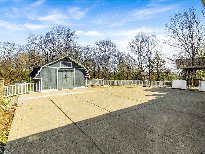 924 E Schaaf Road, Brooklyn Heights, OH 44131 Photo 37