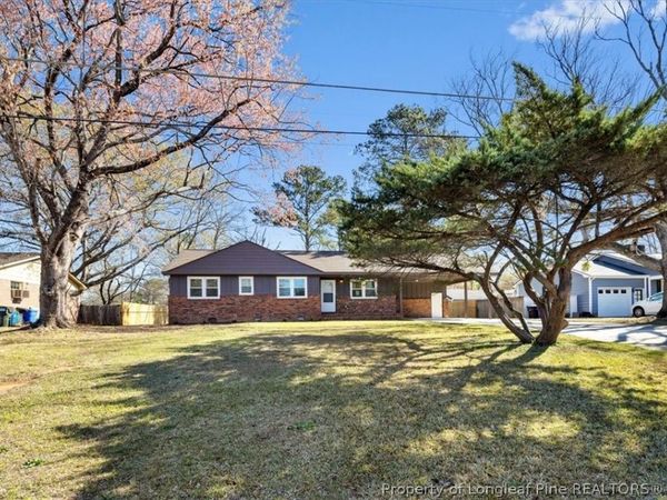 716 Dowfield Drive, Fayetteville, NC 28311