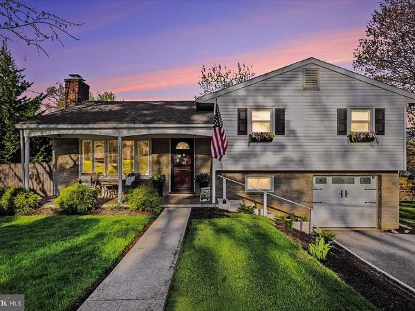 132 LANDIS DRIVE, LANCASTER, PA 17602