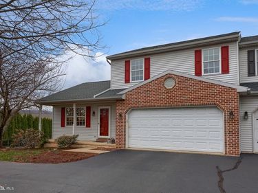 11 ROSEMONT DRIVE, DENVER, PA 17517