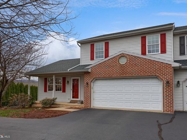 11 ROSEMONT DRIVE, DENVER, PA 17517