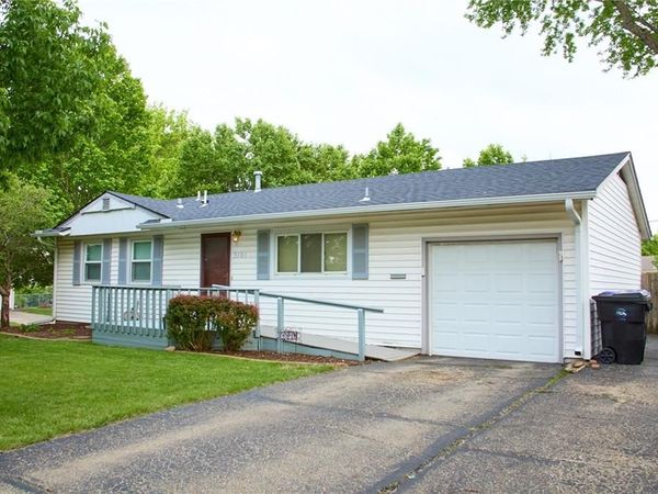 3101 SW 30th Street, Topeka, KS 66614