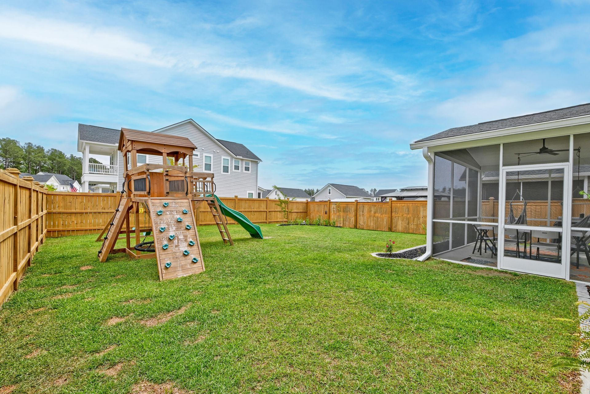 120 Bay Eddy Court Photo 10