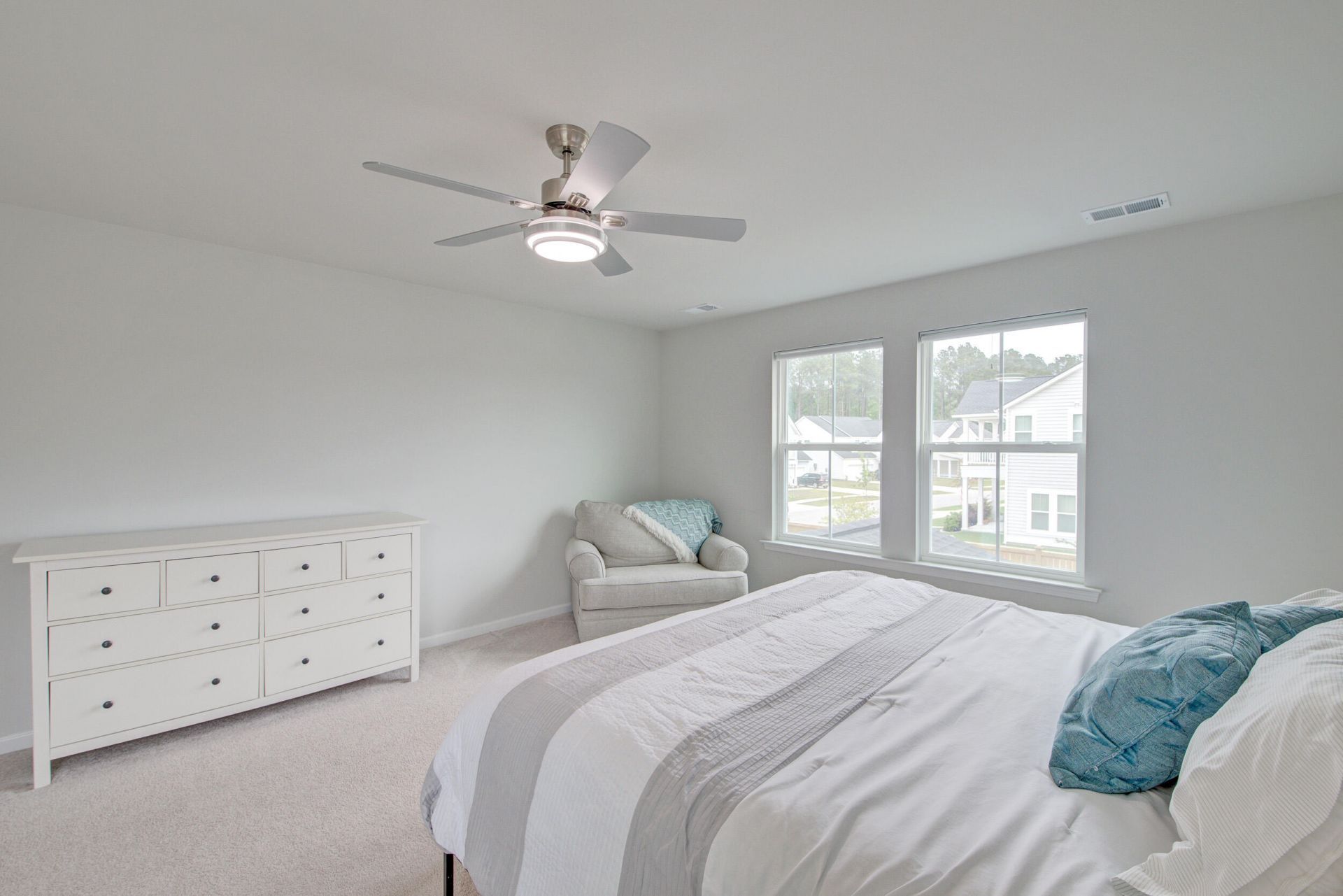 120 Bay Eddy Court Photo 14
