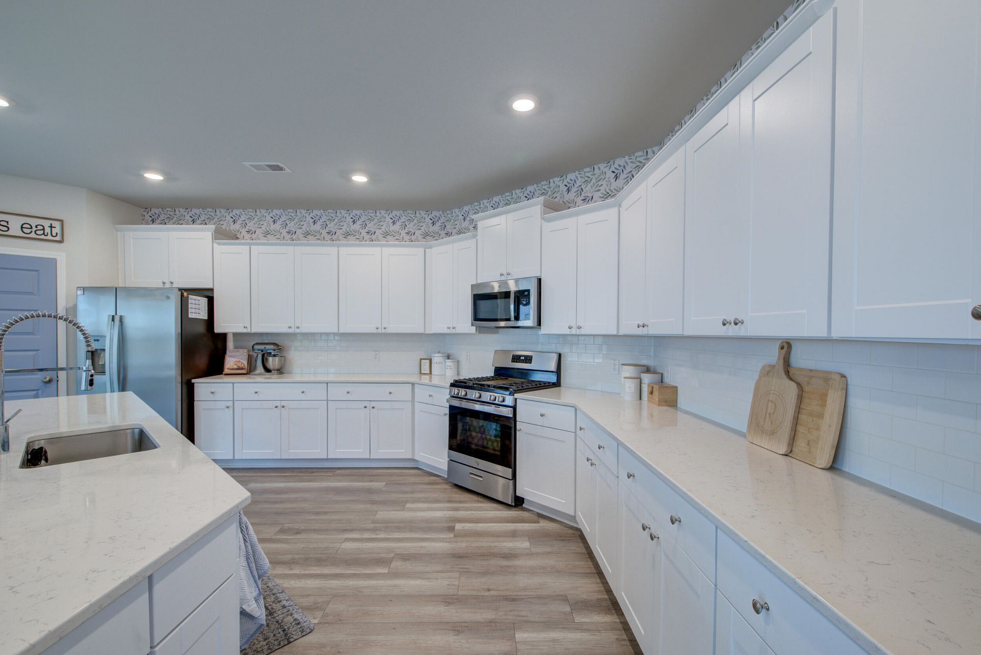 120 Bay Eddy Court Photo 7