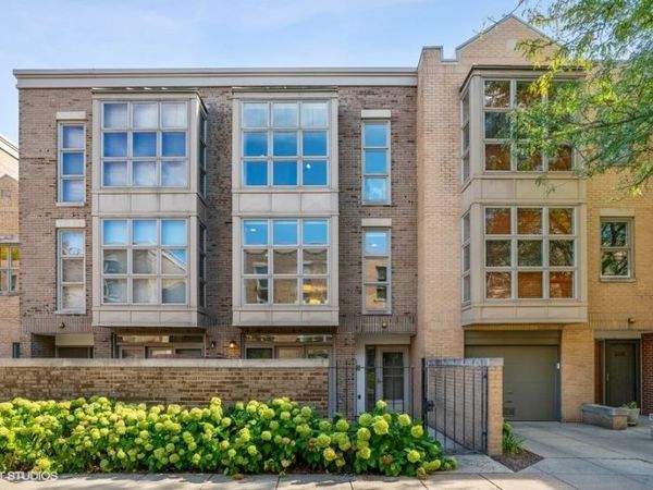 2335 N Wayne Avenue , Chicago, IL 60614